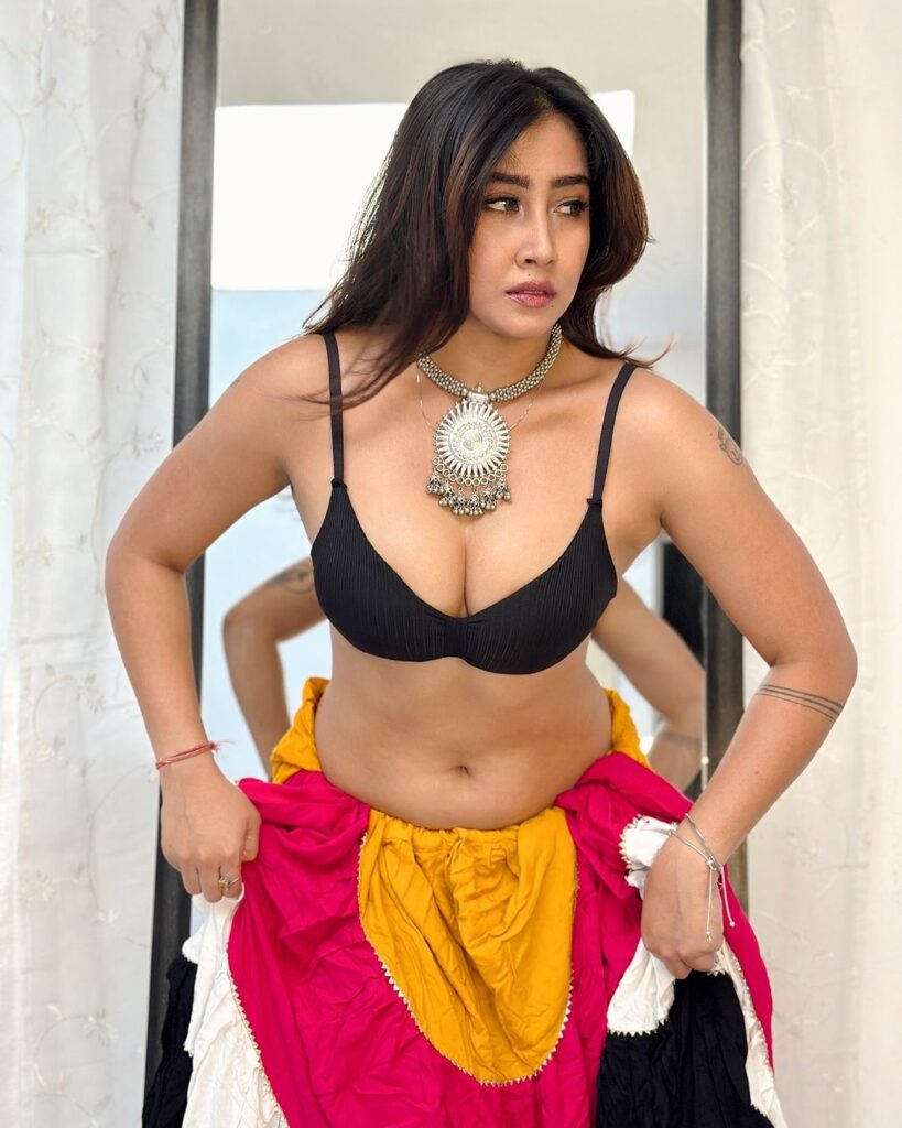 50+ Top Sofia Ansari Hot and Sexy Pictures: Bikini Images of [Sofia Ansari]