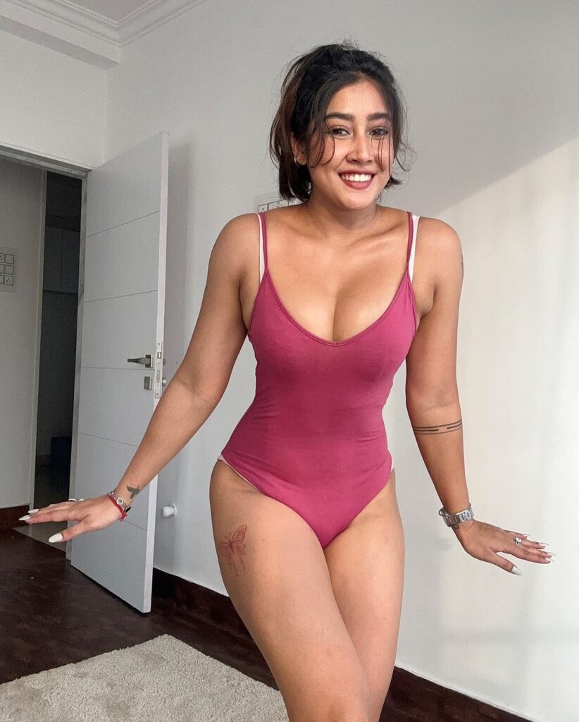 50+ Top Sofia Ansari Hot and Sexy Pictures: Bikini Images of [Sofia Ansari]