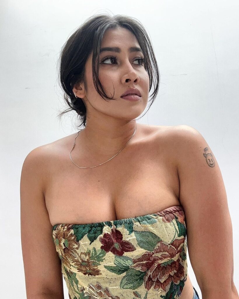 50+ Top Sofia Ansari Hot and Sexy Pictures: Bikini Images of [Sofia Ansari]